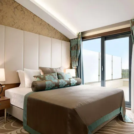 Ramada By Wyndham Otel