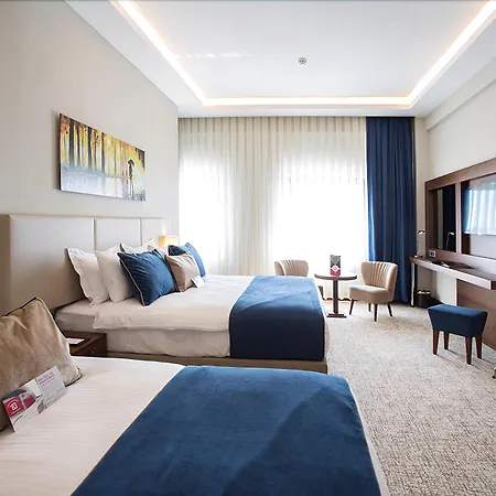 Ramada By Wyndham 4*