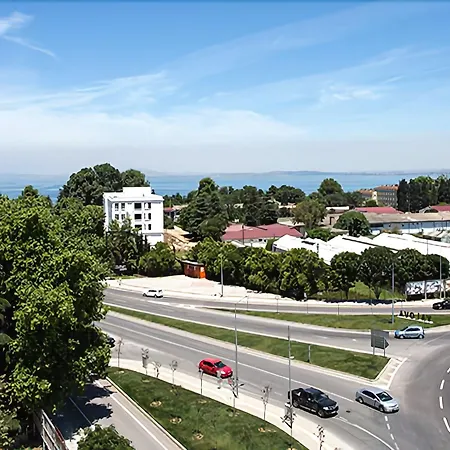 Ramada By Wyndham Otel