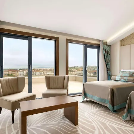 Ramada By Wyndham Yalova Hotel