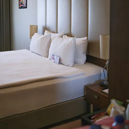 Hotel Ramada By Wyndham 4*