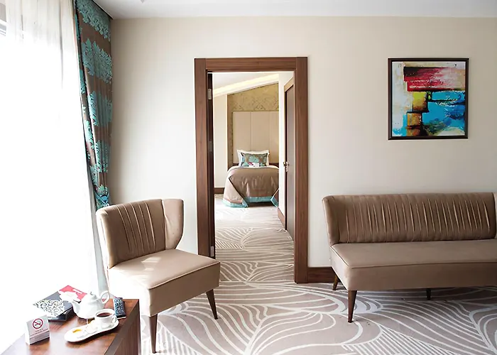 Ramada By Wyndham Hotel 4*